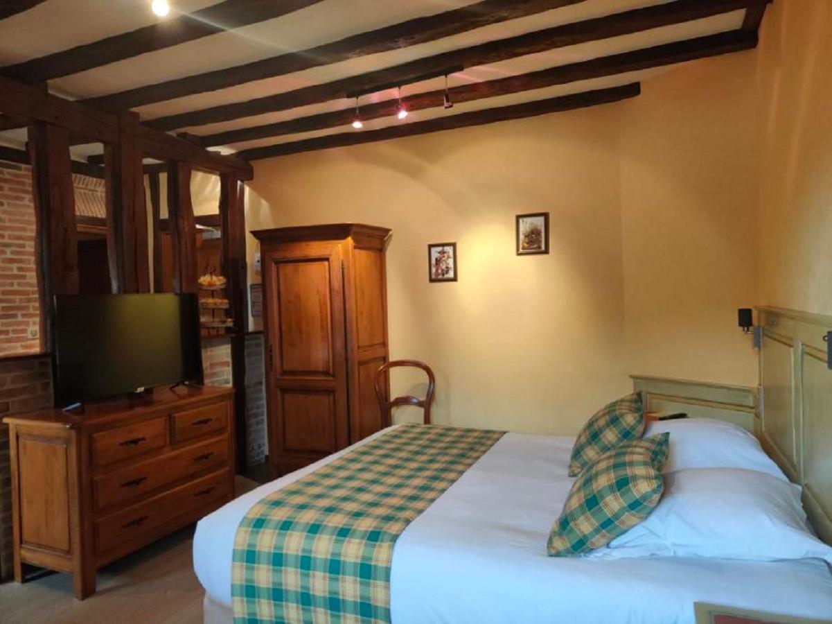 La Chaumiere Hotel Aubigny-sur-Nere Exterior photo